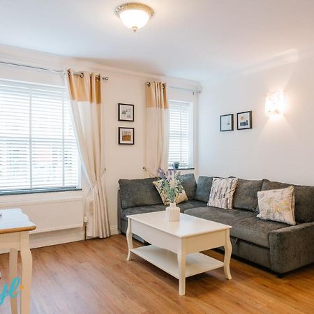 The Flat 2 By Sheryl - Stone Throw To Northampton Gen Hosp & Town Centre Daire Dış mekan fotoğraf
